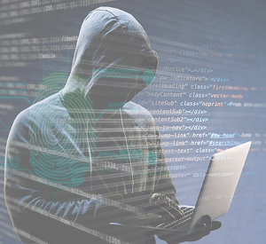 Expert en cybersécurité analysant un incident de sécurité sur ordinateur portable